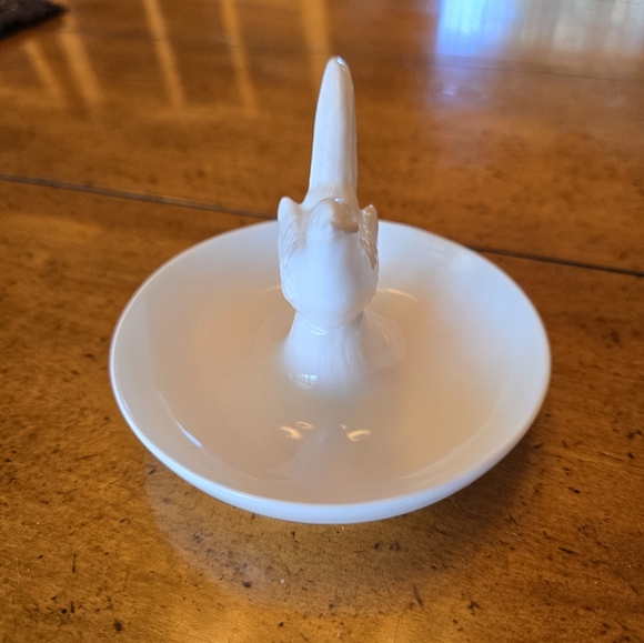 Porcelain dove ring holder - Picture 4 of 7